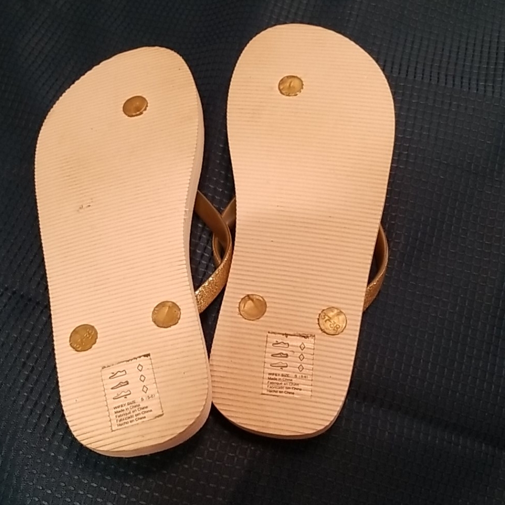Flip flops - Picture 2 of 3